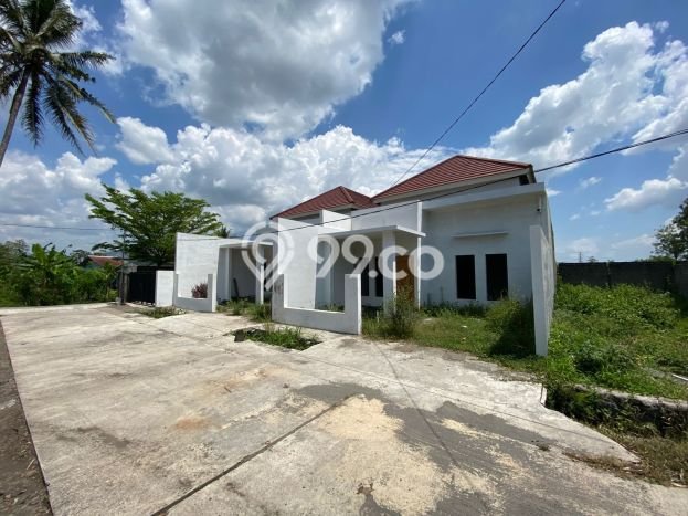 Dijual Hunian Rumah Terawat 3 Kamar di Sleman, Yogyakarta Dijual Hunian Rumah Terawat 3 Kamar di Sleman, Yogyakarta