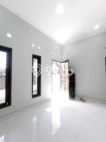 Rumah Modern 3 KT di Maguwoharjo Yogyakarta Unfurnished Rumah Modern 3 KT di Maguwoharjo Yogyakarta Unfurnished