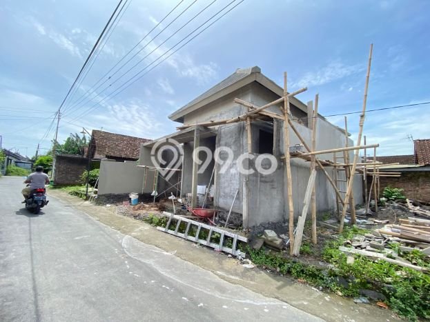 Jual Rumah Strategis Bagus Punya 3 KT di Depok Sleman SHM Jual Rumah Strategis Bagus Punya 3 KT di Depok Sleman SHM