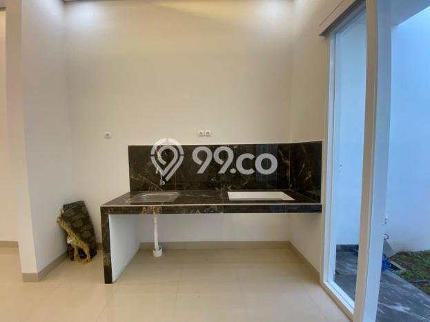 Rumah PREMIUM di Condong Catur, Sleman, Luas 127m² Bangunan 71m² KESEMPATAN TERBATAS! Rumah PREMIUM di Condong Catur, Sleman, Luas 127m² Bangunan 71m² KESEMPATAN TERBATAS!