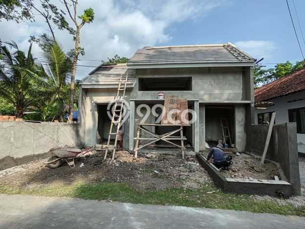 Rumah Nyaman 2 KT LB 45m2 Kondisi Bagus di Cebongan Rumah Nyaman 2 KT LB 45m2 Kondisi Bagus di Cebongan