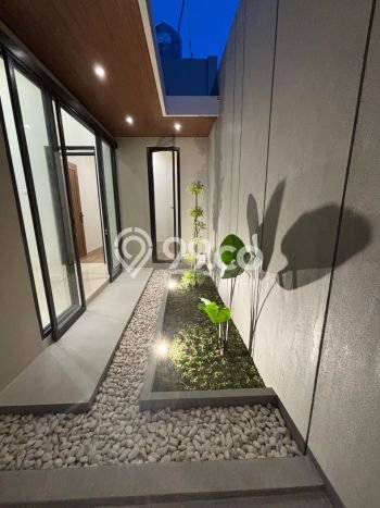 Dijual Rumah Eksklusif 3 KT di Caturtunggal, Sleman Dijual Rumah Eksklusif 3 KT di Caturtunggal, Sleman