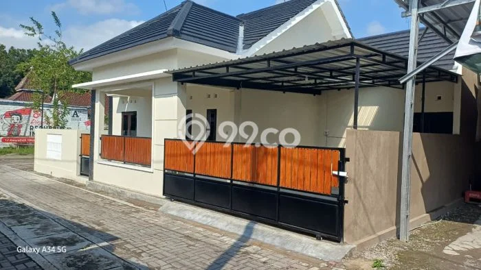 Rumah Modern 3 KT di Maguwoharjo Yogyakarta Unfurnished Rumah Modern 3 KT di Maguwoharjo Yogyakarta Unfurnished