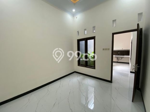 HOT LISTING! Rumah Untuk Investasi di Condong Catur, LT 126m2m² LB 80m2m² HOT LISTING! Rumah Untuk Investasi di Condong Catur, LT 126m2m² LB 80m2m²