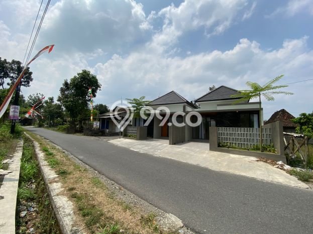 Rumah 3 KT 2 KM Pemandangan Laut di Condong Catur, Sleman Rumah 3 KT 2 KM Pemandangan Laut di Condong Catur, Sleman