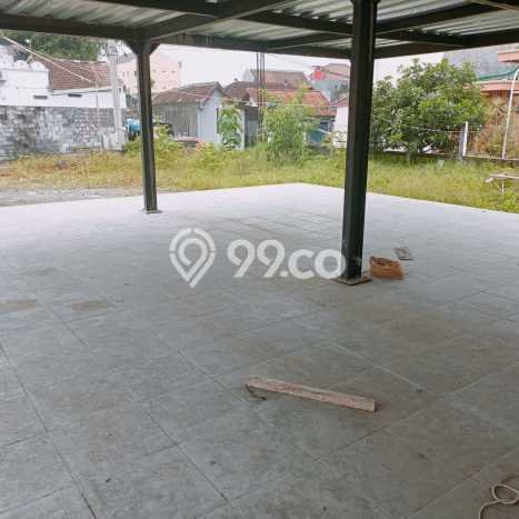 Komersial untuk disewa di Mlati punya LT 500m2 & LB 278m2 harga sewa kompetitif Komersial untuk disewa di Mlati punya LT 500m2 & LB 278m2 harga sewa kompetitif