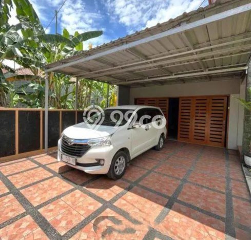 Peluang Investasi! Kost Dijual di Gamping, Sleman, 13 KT, 14 KM, Luas 700m2 Peluang Investasi! Kost Dijual di Gamping, Sleman, 13 KT, 14 KM, Luas 700m2