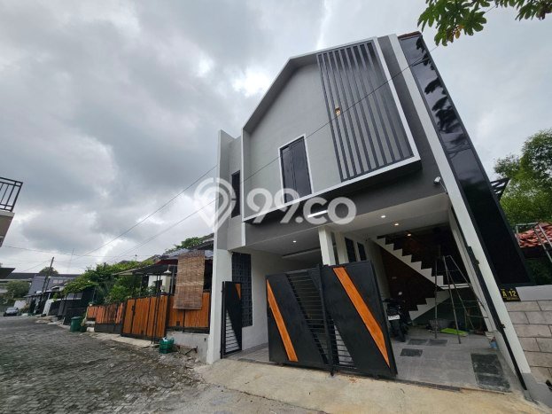 Rumah Kost untuk Dijual di Mlati dengan 10 KT, 10 KM, Luas 255m2 Rumah Kost untuk Dijual di Mlati dengan 10 KT, 10 KM, Luas 255m2