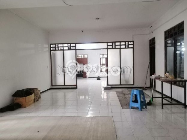 For Rent Kantor Strategis di Mlati, Luas 774m², Area Strategis For Rent Kantor Strategis di Mlati, Luas 774m², Area Strategis