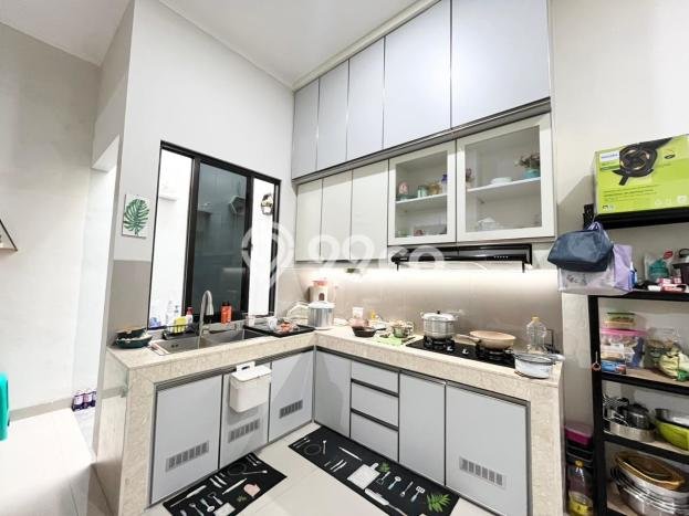 Rumah Modern Minimalis 3 Kamar Siap Huni di BSD Rumah Modern Minimalis 3 Kamar Siap Huni di BSD