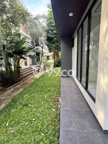 Hunian Elit LB 300m2 Siap Pakai Desain Elegan di BSD Foresta, Tangerang Hunian Elit LB 300m2 Siap Pakai Desain Elegan di BSD Foresta, Tangerang