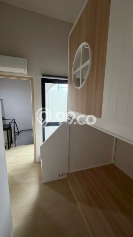 Rumah Modern 2 KT di BSD City Tangerang Full Furnished Rumah Modern 2 KT di BSD City Tangerang Full Furnished