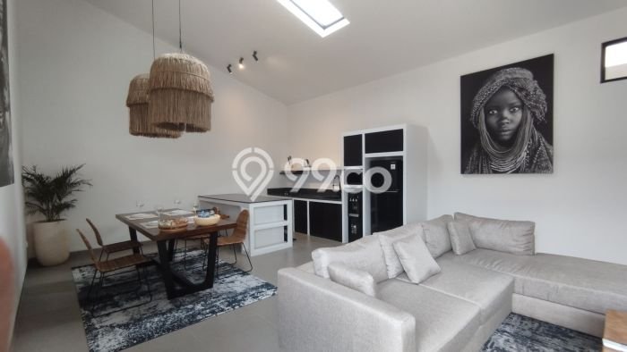Vila Kawasan , Luas 250m2m², Posisi Premium Vila Kawasan , Luas 250m2m², Posisi Premium