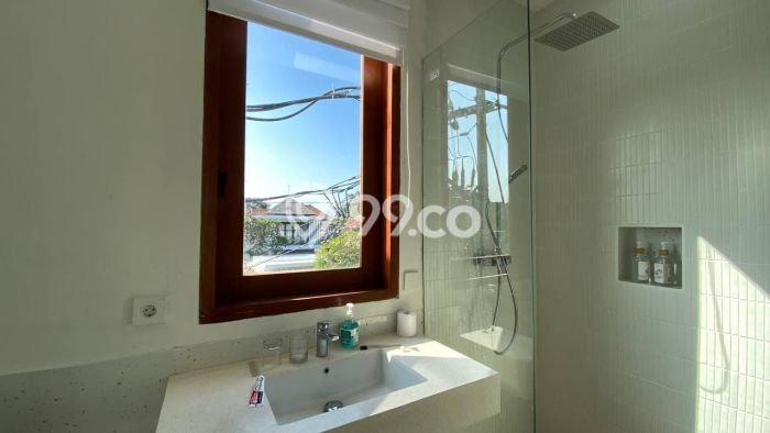 AREA PREMIUM! Vila Kawasan , Ukuran 130m2m², Dekat pusat umum AREA PREMIUM! Vila Kawasan , Ukuran 130m2m², Dekat pusat umum