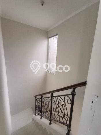 Dijual Hunian Rumah Terawat 3 KT di Gading Serpong, Tangerang Dijual Hunian Rumah Terawat 3 KT di Gading Serpong, Tangerang