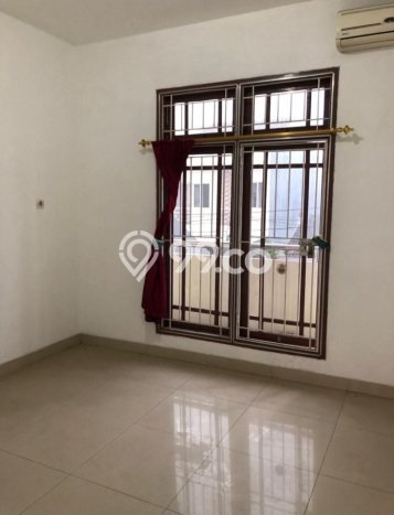 Jual Rumah Eksklusif 3 KT di Taman Kota, Jakarta Barat Jual Rumah Eksklusif 3 KT di Taman Kota, Jakarta Barat