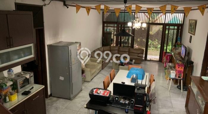 Ready to Use! Premium House LT 324m2 Desain Elegan di Intercon Ready to Use! Premium House LT 324m2 Desain Elegan di Intercon