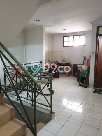 Ruko Dijual di Jakarta Barat LT 90m2 & LB 219m2 Lokasi Terbaik! Ruko Dijual di Jakarta Barat LT 90m2 & LB 219m2 Lokasi Terbaik!