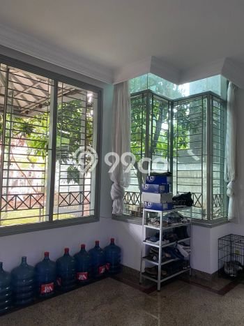 Rumah Mewah LB 450m2 Siap Huni Desain Elegan di Green Ville, Jakarta Barat Rumah Mewah LB 450m2 Siap Huni Desain Elegan di Green Ville, Jakarta Barat
