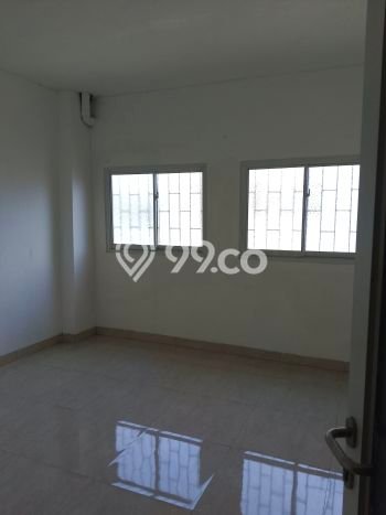 HARGA SPECIAL! Rumah Strategis lokasi Glodok, Luas 64m² LB 48m² HARGA SPECIAL! Rumah Strategis lokasi Glodok, Luas 64m² LB 48m²