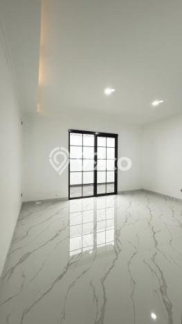 Rumah Mewah LB 225m2 Siap Pakai Desain Elegan di Bintaro, Tangerang Selatan Rumah Mewah LB 225m2 Siap Pakai Desain Elegan di Bintaro, Tangerang Selatan