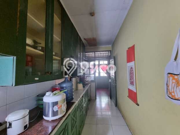 INVESTASI TEPAT! Rumah di Bintaro, Luas 235m² Bangunan 185m² INVESTASI TEPAT! Rumah di Bintaro, Luas 235m² Bangunan 185m²