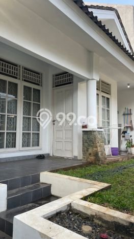 For Sale Hunian Rumah Terawat 2 KT di Bintaro, Tangerang Selatan For Sale Hunian Rumah Terawat 2 KT di Bintaro, Tangerang Selatan