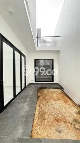 Rumah Mewah LB 225m2 Siap Pakai Desain Elegan di Bintaro, Tangerang Selatan Rumah Mewah LB 225m2 Siap Pakai Desain Elegan di Bintaro, Tangerang Selatan