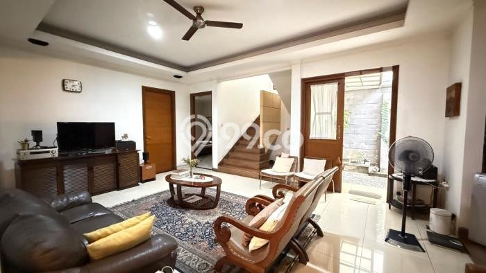 Rumah Luxury Modern Tanpa Renovasi di Bintaro Tangerang Selatan Rumah Luxury Modern Tanpa Renovasi di Bintaro Tangerang Selatan