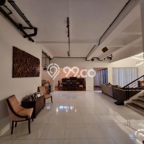 Dijual Rumah Premium dengan Fasilitas Sekitar Lengkap di BSD, Tangerang Selatan Dijual Rumah Premium dengan Fasilitas Sekitar Lengkap di BSD, Tangerang Selatan