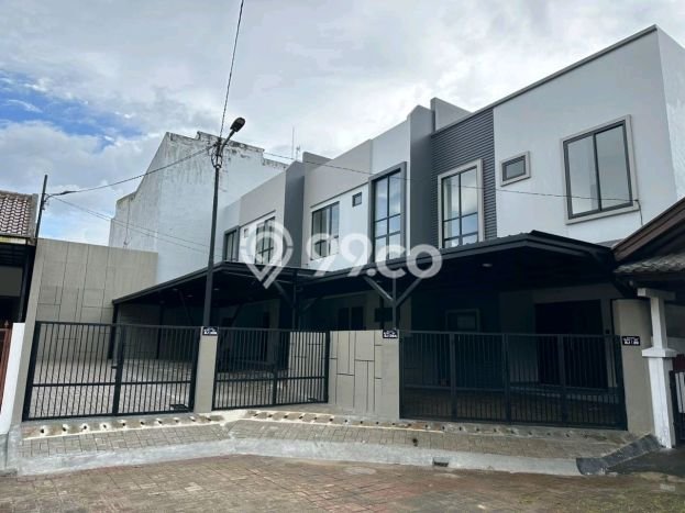 Rumah Luxury Modern Siap Huni di BSD Griya Loka Tangerang Rumah Luxury Modern Siap Huni di BSD Griya Loka Tangerang