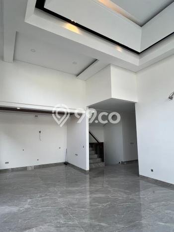 Rumah Mewah LB 526m2 Siap Pakai Desain Elegan di BSD Delatinos, Tangerang Rumah Mewah LB 526m2 Siap Pakai Desain Elegan di BSD Delatinos, Tangerang