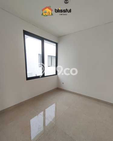 Dijual Cepat Rumah Favorit Siap Huni LB 84m2 di Pamulang, Tangerang Selatan Dijual Cepat Rumah Favorit Siap Huni LB 84m2 di Pamulang, Tangerang Selatan