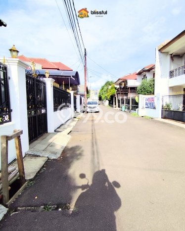 For Sale Hunian Rumah Terawat 2 Kamar di Cirendeu, Jakarta Selatan For Sale Hunian Rumah Terawat 2 Kamar di Cirendeu, Jakarta Selatan