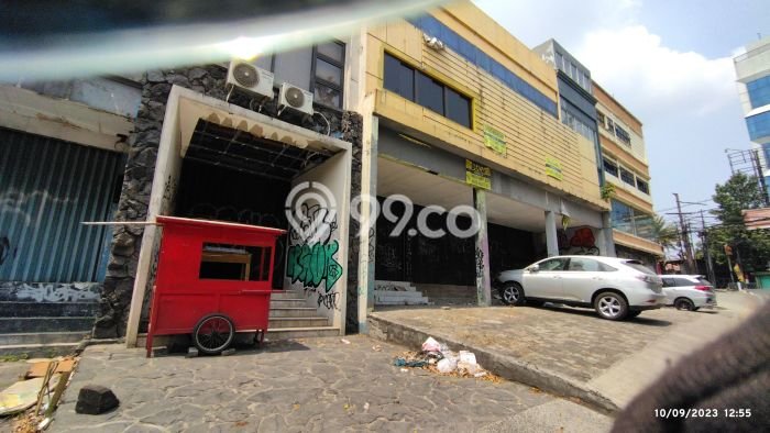 Untuk Dijual! Ruko di Veteran Jakarta Selatan LT 65m2 / LB 190m2 Kawasan Strategis Untuk Dijual! Ruko di Veteran Jakarta Selatan LT 65m2 / LB 190m2 Kawasan Strategis