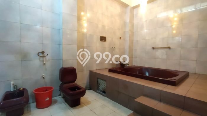 For Sale! Premium House LT 740m2 Desain Elegan di Permata Hijau For Sale! Premium House LT 740m2 Desain Elegan di Permata Hijau
