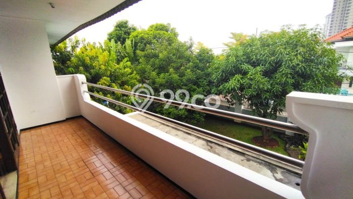 For Sale! Premium House LT 740m2 Desain Elegan di Permata Hijau For Sale! Premium House LT 740m2 Desain Elegan di Permata Hijau