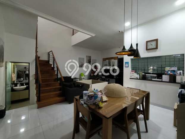 Rumah Mewah LB 200m2 Siap Pakai Desain Elegan di BSD, Tangerang Rumah Mewah LB 200m2 Siap Pakai Desain Elegan di BSD, Tangerang