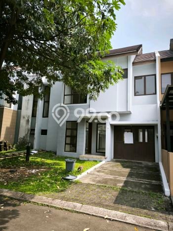 Rumah Elit Modern Tanpa Renovasi di BSD City Tangerang Rumah Elit Modern Tanpa Renovasi di BSD City Tangerang