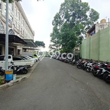Lokasi Strategis! Dijual Ruko Bisnis di Cipondoh, Tangerang Kondisi Baik Lokasi Strategis! Dijual Ruko Bisnis di Cipondoh, Tangerang Kondisi Baik