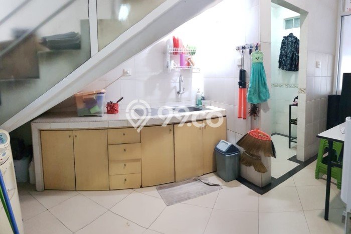 Ruko Dijual di Cengkareng LT 200m2, LB 560m2 Solusi Investasi Cerdas Ruko Dijual di Cengkareng LT 200m2, LB 560m2 Solusi Investasi Cerdas
