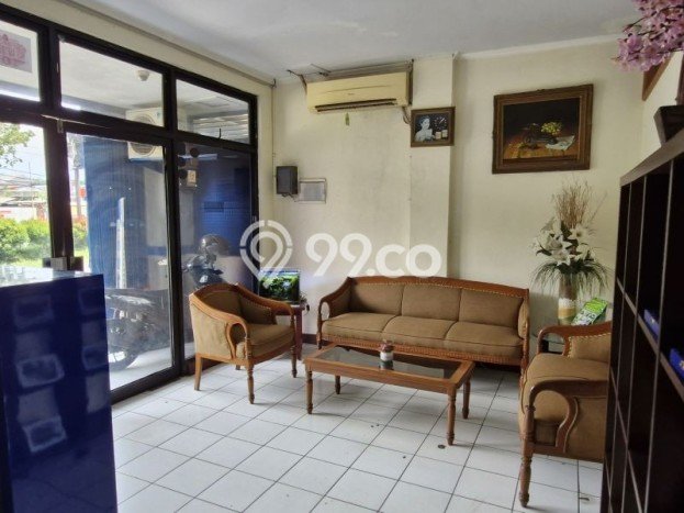 Unit Ruko Dijual di Jakarta Barat LT 98m2 & LB 314m2 Unit Ruko Dijual di Jakarta Barat LT 98m2 & LB 314m2