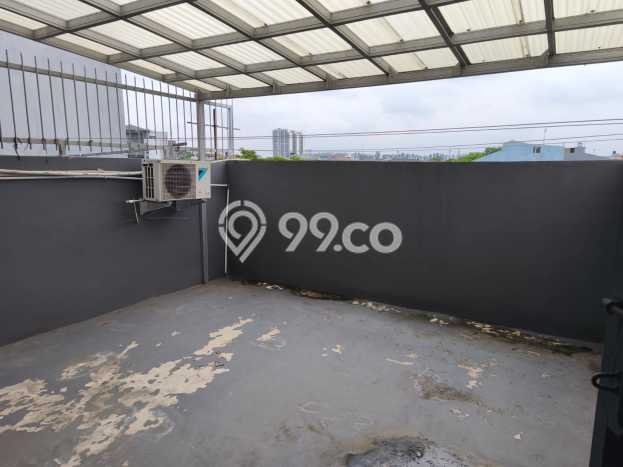 Ruko Dijual di Prime Area Jakarta Barat Luas 322m2 Ruko Dijual di Prime Area Jakarta Barat Luas 322m2