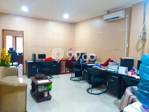 Untuk Dijual! Ruko di Daan Mogot Jakarta Barat LT 66m2 / LB 250m2 Kawasan Strategis Untuk Dijual! Ruko di Daan Mogot Jakarta Barat LT 66m2 / LB 250m2 Kawasan Strategis