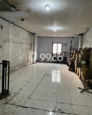 LOKASI STRATEGIS! Ruko Kawasan Cengkareng, Luas 216m2m², Area Komersial LOKASI STRATEGIS! Ruko Kawasan Cengkareng, Luas 216m2m², Area Komersial
