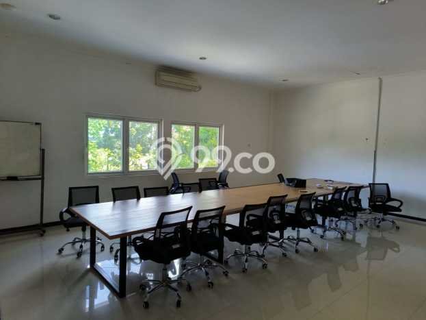LOKASI PREMIUM! Gudang di Semarang Timur, Luas 850m², Area Ramai LOKASI PREMIUM! Gudang di Semarang Timur, Luas 850m², Area Ramai