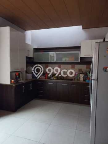 Dijual Rumah Premium dengan Fasilitas Sekitar Komplit di Semarang Tengah, Semarang Dijual Rumah Premium dengan Fasilitas Sekitar Komplit di Semarang Tengah, Semarang