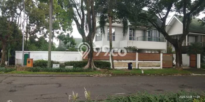 Ready to Use! Luxury House LT 495m2 Desain Elegan di Sentul Ready to Use! Luxury House LT 495m2 Desain Elegan di Sentul