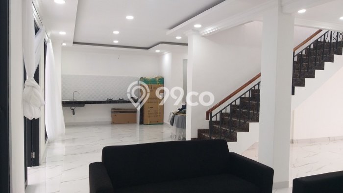 Ready to Use! Luxury House LT 300m2 Desain Elegan di Sentul City Ready to Use! Luxury House LT 300m2 Desain Elegan di Sentul City