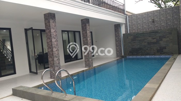 Ready to Use! Luxury House LT 300m2 Desain Elegan di Sentul City Ready to Use! Luxury House LT 300m2 Desain Elegan di Sentul City